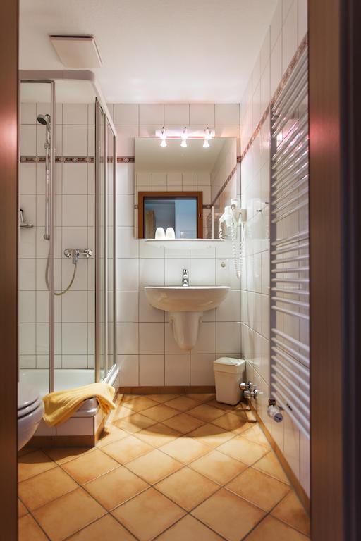 Hotel Hus Achtern Diek Гамбург Номер фото